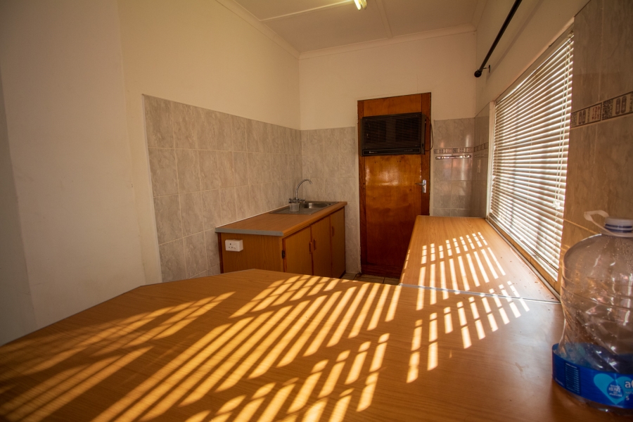 5 Bedroom Property for Sale in Middelpos Northern Cape